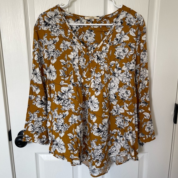 fun2fun | Peasant Blouse | Mustard Color with White Floral Pattern | Siz… - Picture 2 of 13